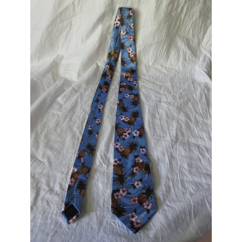 Beautiful Tropical Hawaii ALOHA Pineapple Hibiscus Hand made Neck Tie‎ Blue